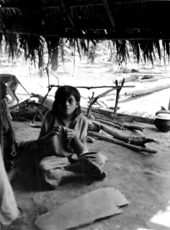 Flicka i hydda. Sydamerika. Bolivia - SMVK - 005586