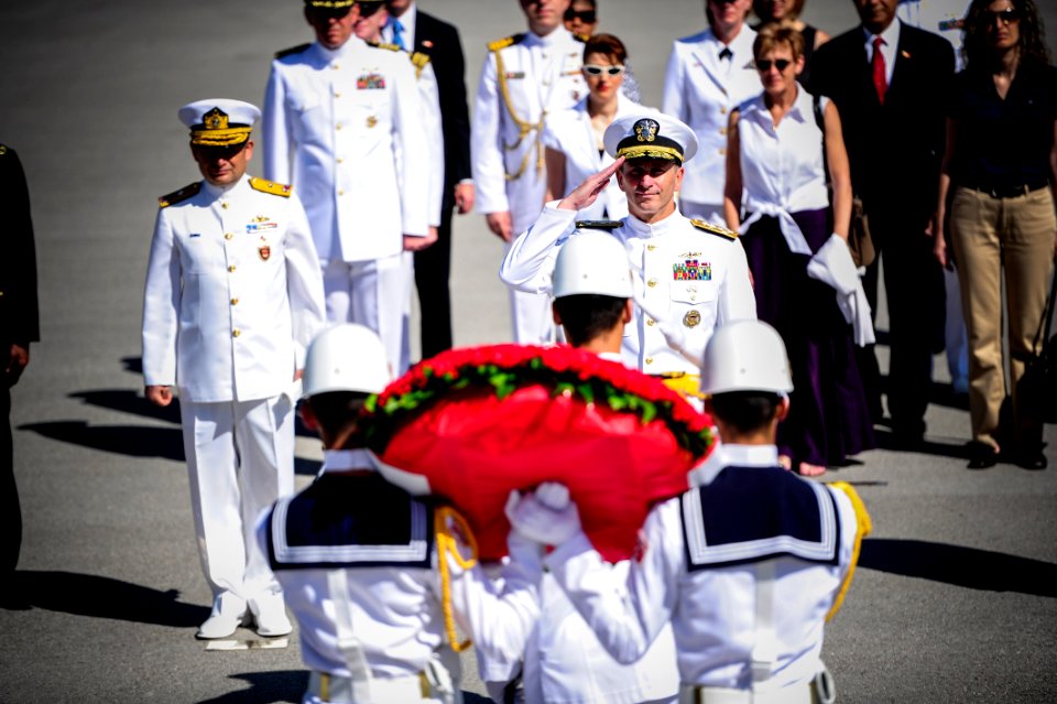 Flickr - Official U.S. Navy Imagery - 120620-N-WL435-021