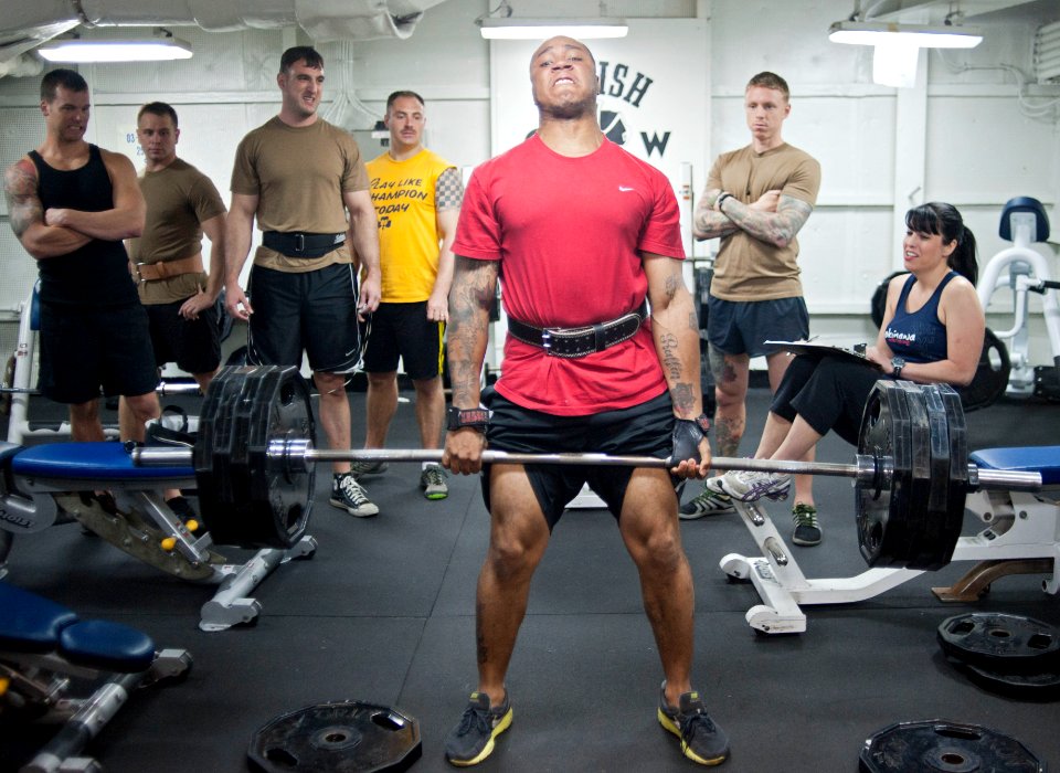Flickr - Official U.S. Navy Imagery - A Sailor deadlifts 400 pounds.