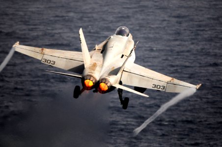 Flickr - Official U.S. Navy Imagery - A jet launches from the flight deck of USS Abraham Lincoln. (3)