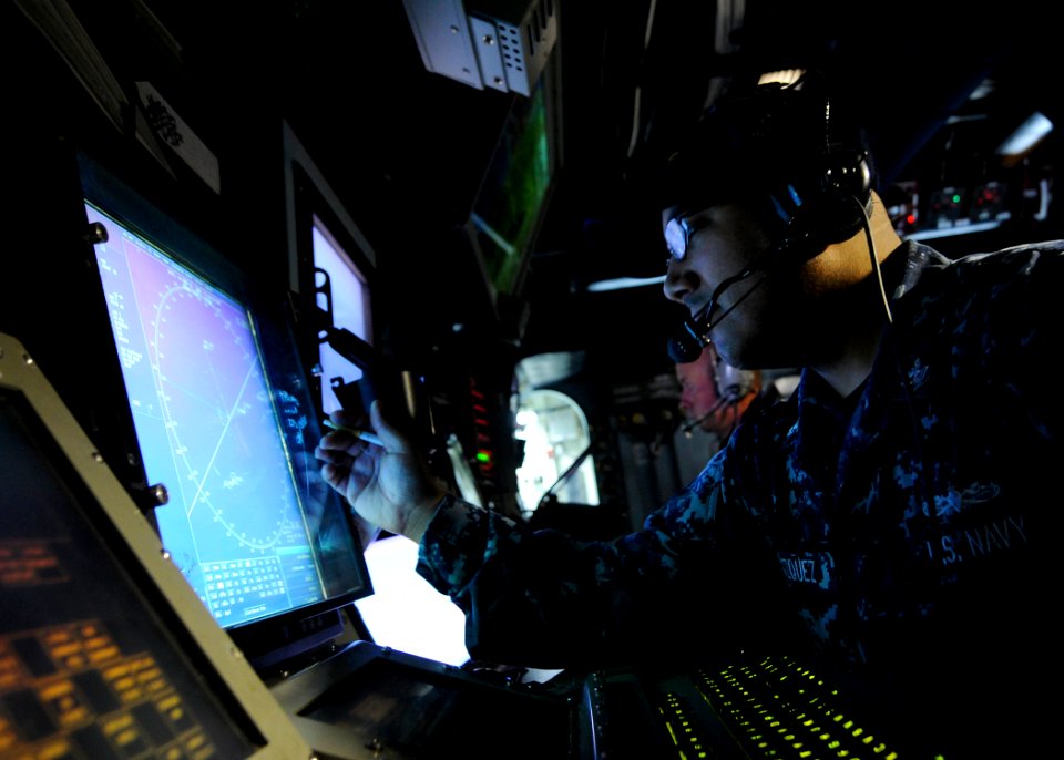 Flickr - Official U.S. Navy Imagery - A Sailor monitors radar signals aboard USS Momsen.