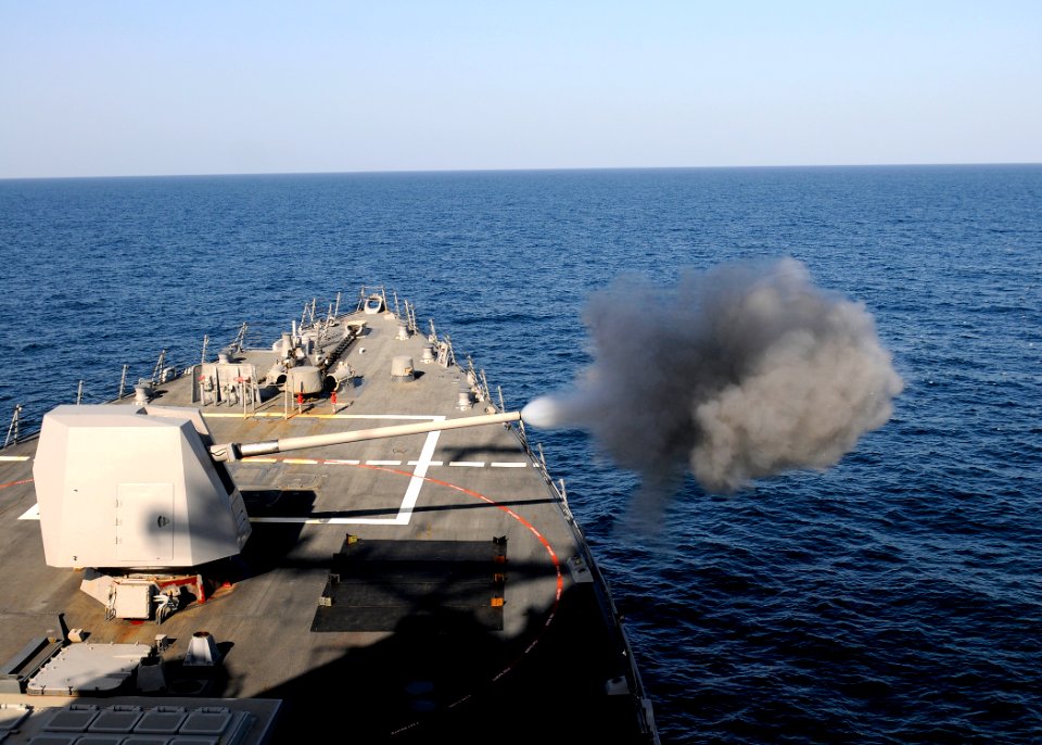 Flickr - Official U.S. Navy Imagery - A MK-45 5-inch light-weight gun is fired during a live-fire exercise aboard the Arleigh Burke-class guided-missile destroyer USS Momsen.