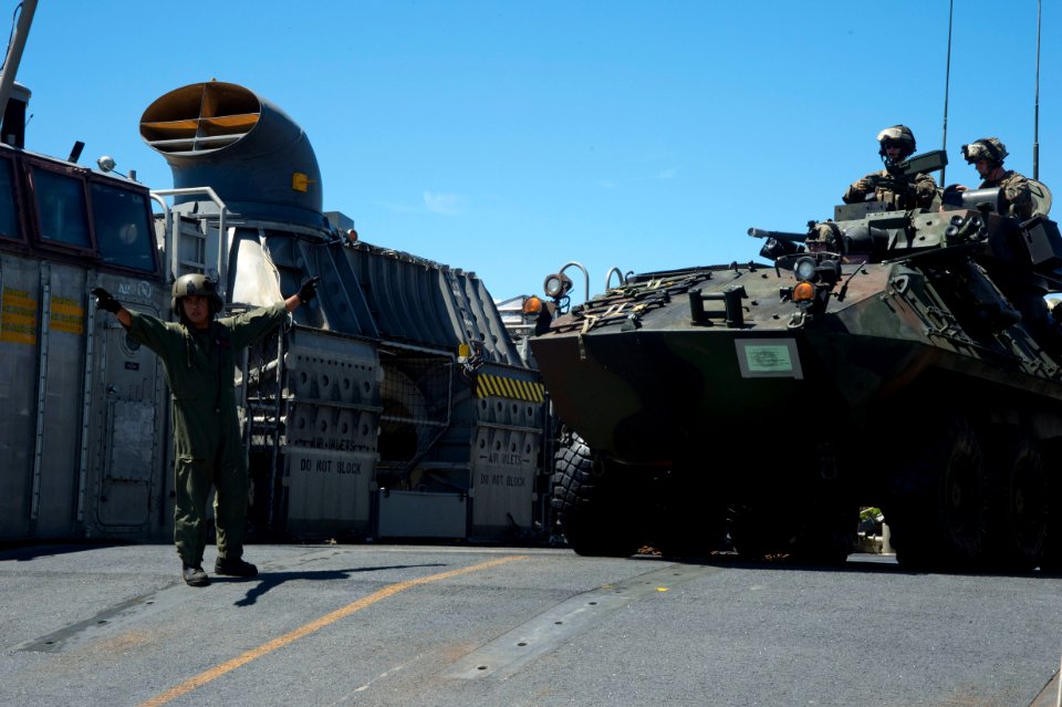 Flickr - Official U.S. Navy Imagery - A Sailor directs a Landing Craft Air Cushion.