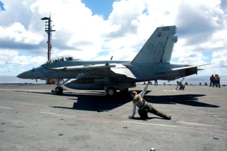 Flickr - Official U.S. Navy Imagery - A Sailor give the signal to launch