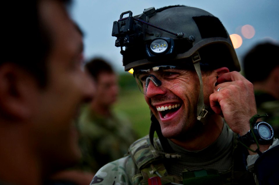 Flickr - Official U.S. Navy Imagery - A Sailor jokes and laughs with his colleagues.