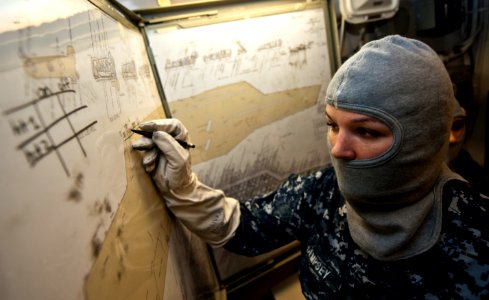 Flickr - Official U.S. Navy Imagery - A Sailor tracks casualties during a drill.