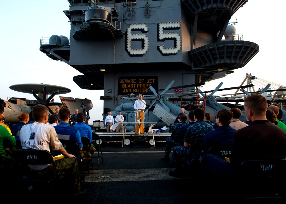 Flickr - Official U.S. Navy Imagery - Cmdr. John Owen speaks to Sailors during Easter church services.
