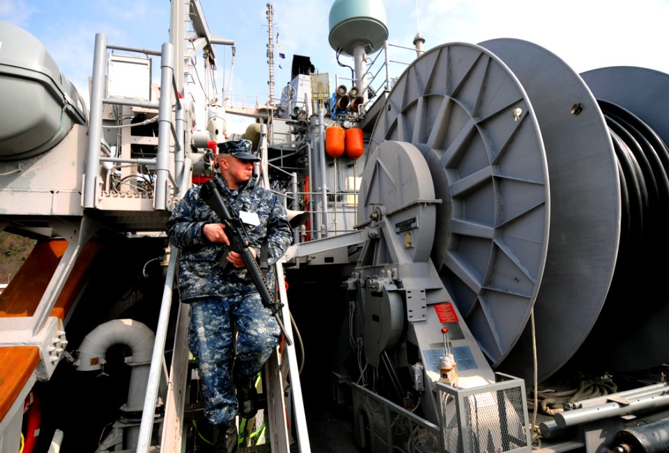 Flickr - Official U.S. Navy Imagery - A security rover stands watch aboard USS Patriot.