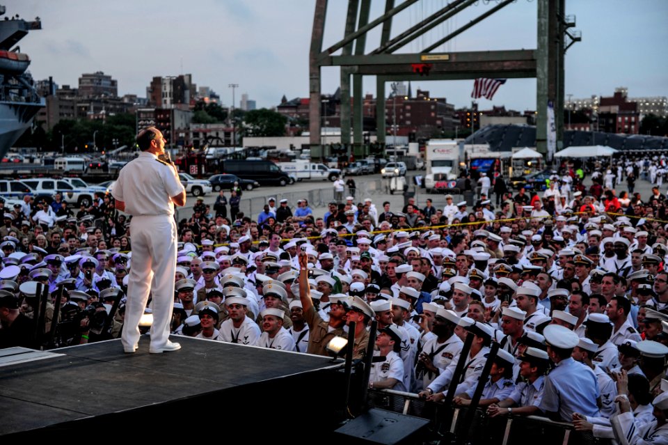 Flickr - Official U.S. Navy Imagery - Adm. Jonathan Greenert helps start the USO New York City Fleet Week block party.