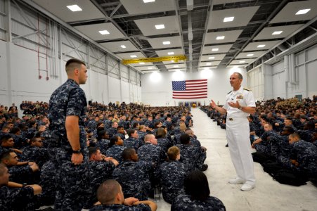 Flickr - Official U.S. Navy Imagery - CNO speaks to Sailors.