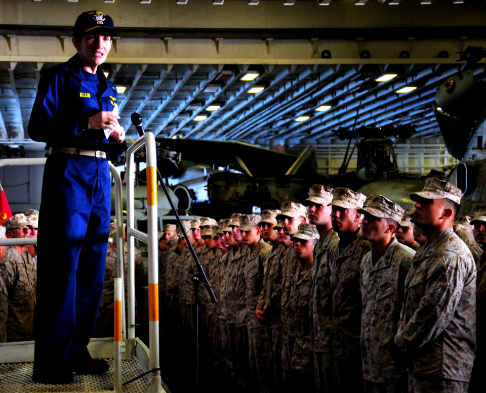 Flickr - Official U.S. Navy Imagery - Commander addresses Sailors and Marines aboard USS Boxer during an all-hands call.