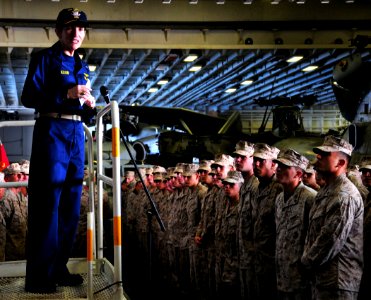 Flickr - Official U.S. Navy Imagery - Commander addresses Sailors and Marines aboard USS Boxer during an all-hands call.