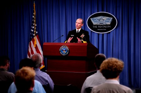 Flickr - Official U.S. Navy Imagery - Members of the press raise their hands to ask the CNO questions. (2) photo