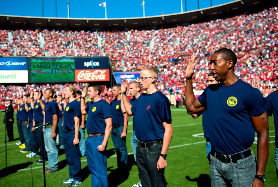 Flickr - Official U.S. Navy Imagery - New Sailors and Marines take the oath.
