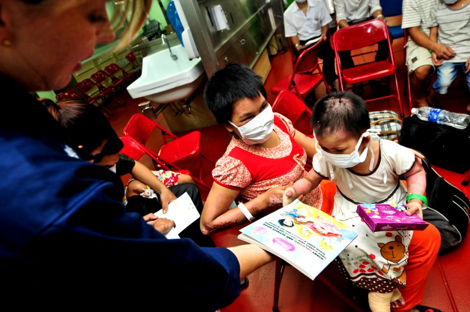 Flickr - Official U.S. Navy Imagery - Pacific Partnership 2012 visits Vietnam. (5)