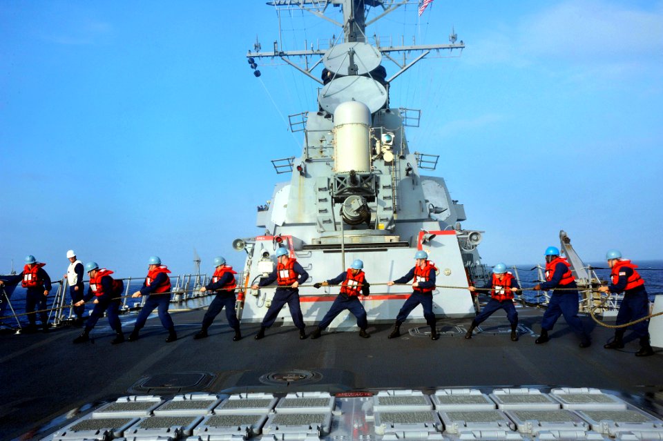 Flickr - Official U.S. Navy Imagery - Sailors aboard USS McCampbell heave line.