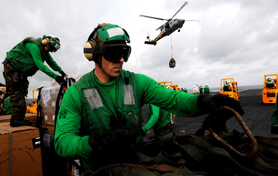 Flickr - Official U.S. Navy Imagery - Sailors conduct a replenishment aboard USS John C. Stennis.