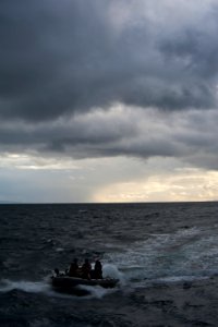 Flickr - Official U.S. Navy Imagery - Sailors conduct VBSS training. (1)