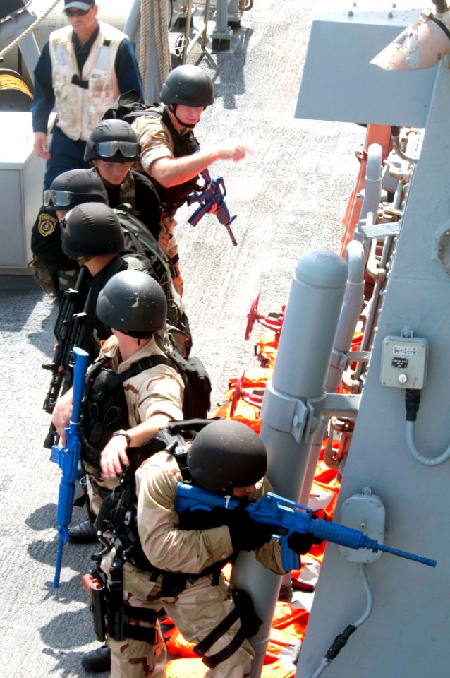 Flickr - Official U.S. Navy Imagery - Sailors and Chinese army conduct exercise.