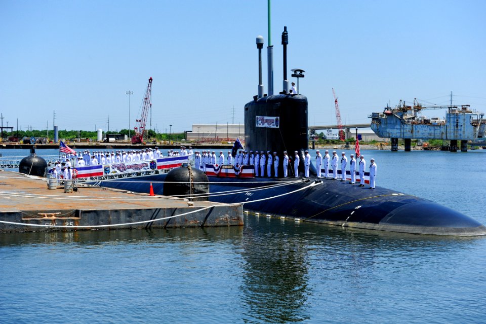 Flickr - Official U.S. Navy Imagery - Sailors assigned to USS Mississippi man the ship during the commissioning ceremony for the Navy's ninth Virginia-class attack submarine.