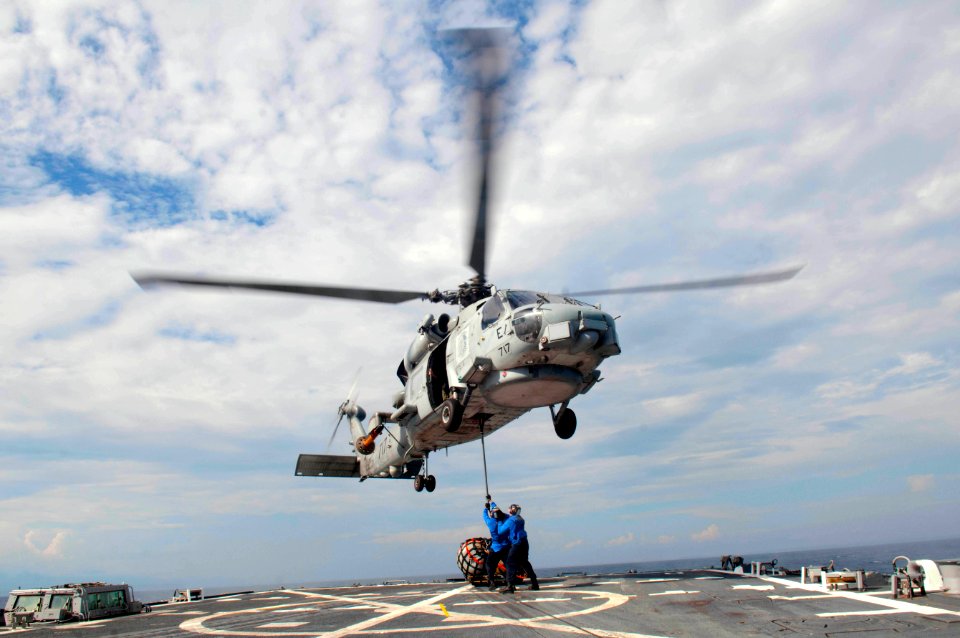 Flickr - Official U.S. Navy Imagery - Sailors hook a cargo sling.