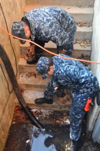Flickr - Official U.S. Navy Imagery - Sailors assist with Hurricane Sandy clean-up. (11) photo