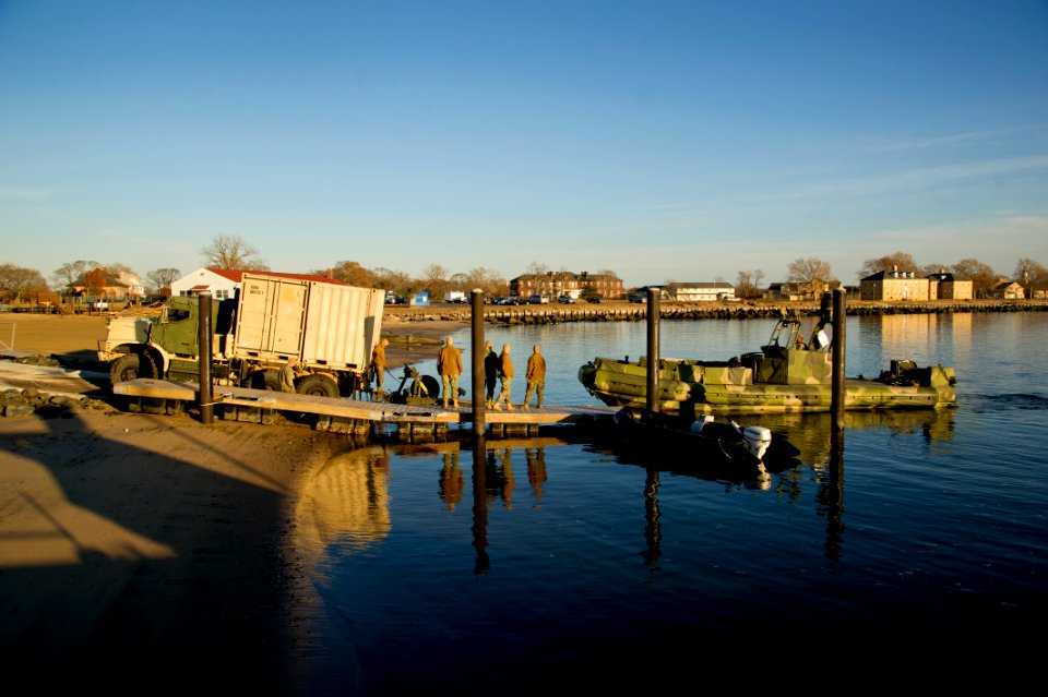 Flickr - Official U.S. Navy Imagery - Sailors assist with Hurricane Sandy clean-up. (14)