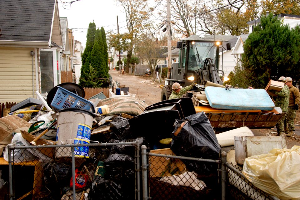 Flickr - Official U.S. Navy Imagery - Sailors assist with Hurricane Sandy clean-up.