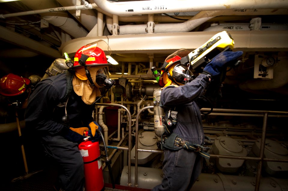 Flickr - Official U.S. Navy Imagery - Sailors conduct firefighting training. (3)