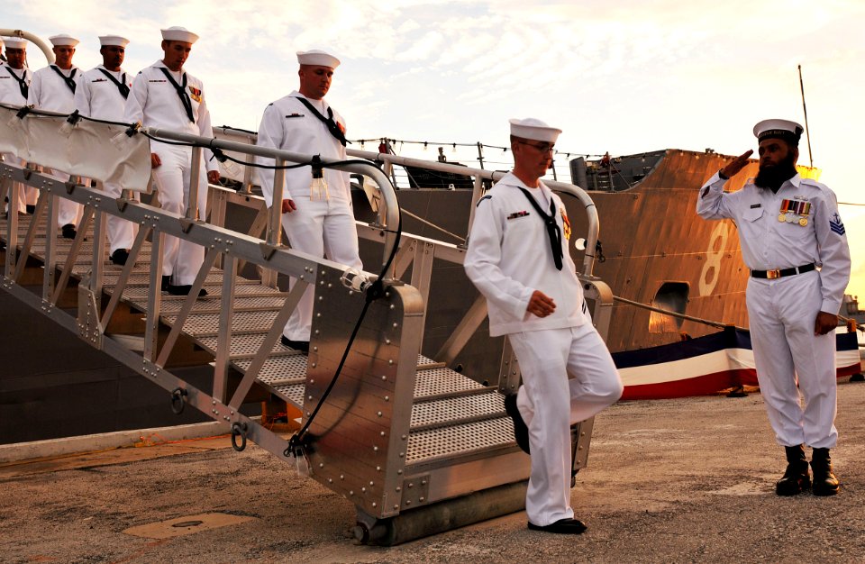 Flickr - Official U.S. Navy Imagery - Sailors disembark USS McInerney during decommissioning ceremony.