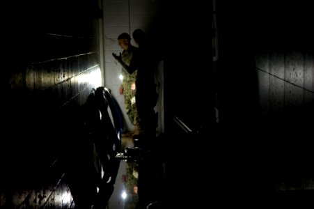 Flickr - Official U.S. Navy Imagery - Sailors prepare to dewater the lower levels of the World Trade Center. (2)