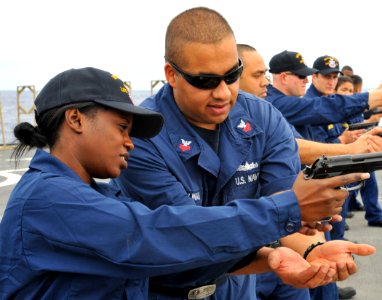 Flickr - Official U.S. Navy Imagery - Sailors learn proper gun handling.