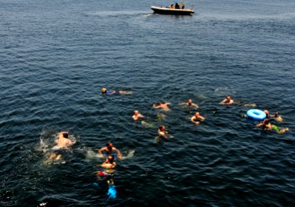 Flickr - Official U.S. Navy Imagery - Sailors participate in a swim call.