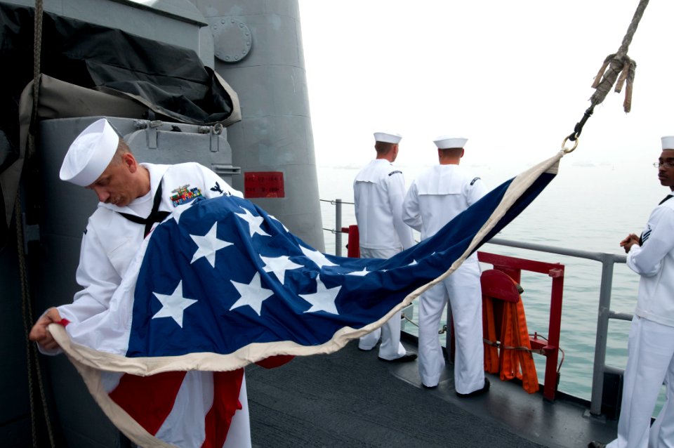 Flickr - Official U.S. Navy Imagery - Sailors raise the ensign. (1)