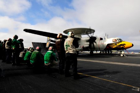 Flickr - Official U.S. Navy Imagery - Sailors watch as an E-2C Hawkeye prepares to launch. photo