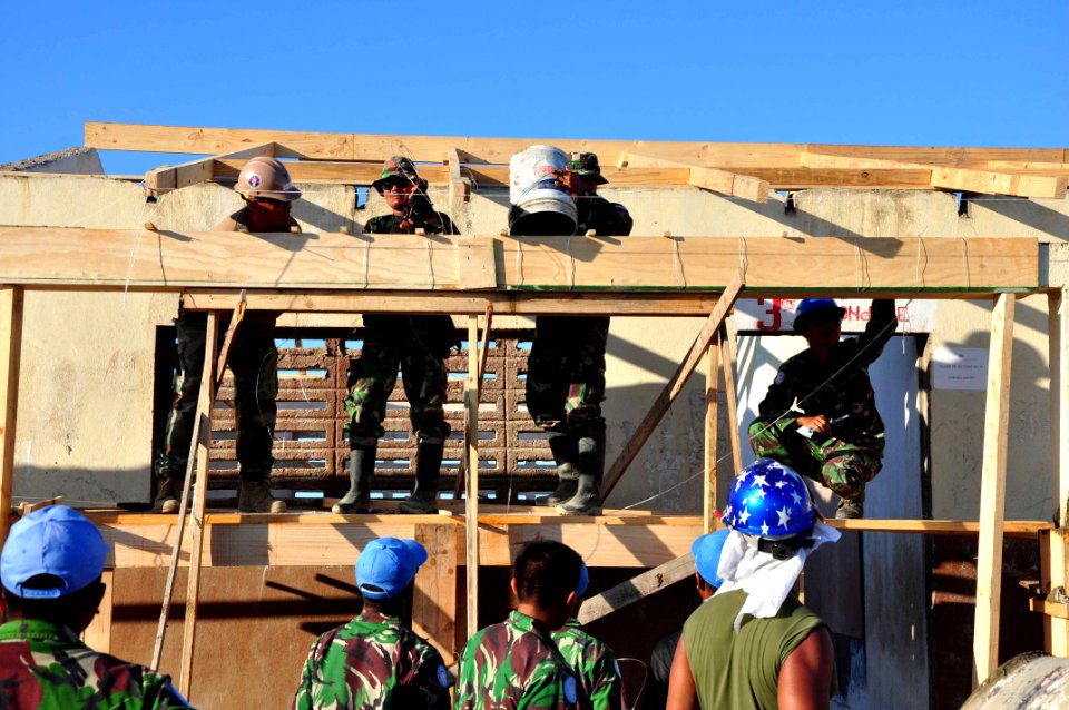 Flickr - Official U.S. Navy Imagery - Seabees make structural repairs and refurbish a dispensary and a school in Haiti.