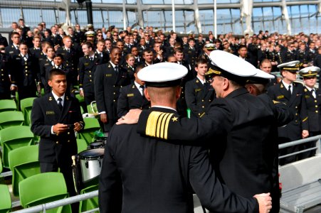 Flickr - Official U.S. Navy Imagery - The CNO interacts with U.S. Naval Academy Midshipman.
