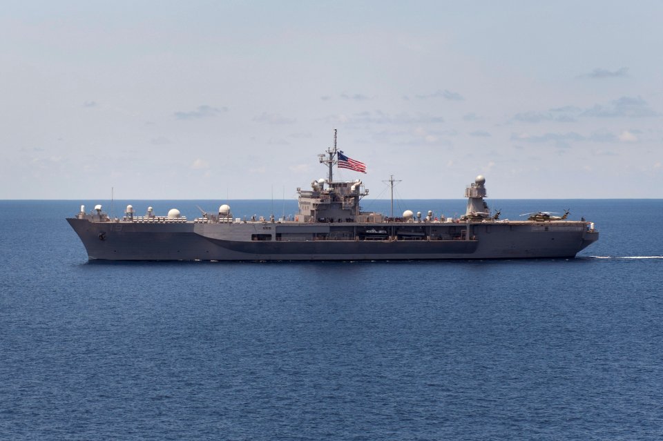 Flickr - Official U.S. Navy Imagery - U.S. 7th Fleet flagship USS Blue Ridge is seen from USS Pearl Harbor.