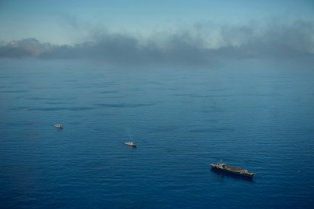 Flickr - Official U.S. Navy Imagery - U.S. Navy ships transit the Pacific Ocean.