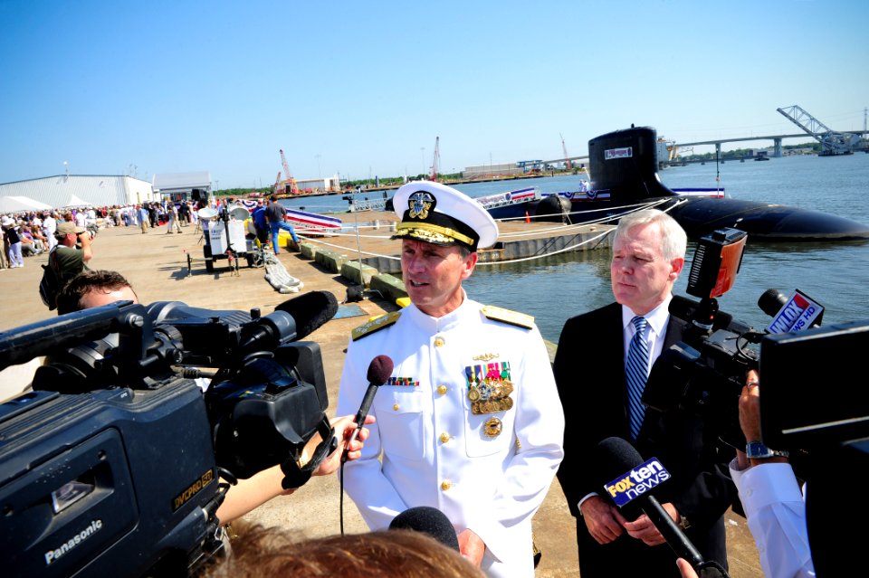 Flickr - Official U.S. Navy Imagery - The SECNAV and CNO speak with media before the commissioning ceremony for the Navy's ninth Virginia-class attack submarine USS Mississippi.