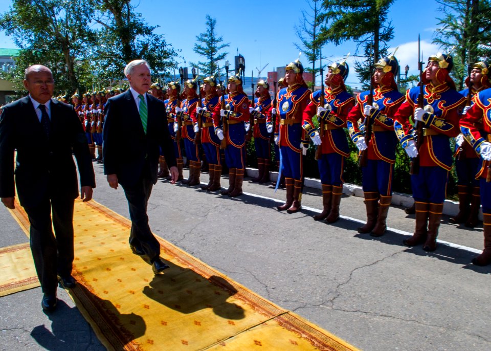 Flickr - Official U.S. Navy Imagery - The SECNAV inspects service members.