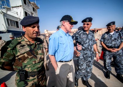 Flickr - Official U.S. Navy Imagery - The SECNAV observes Sailors and Marines conducting visit, board, search and seizure training.
