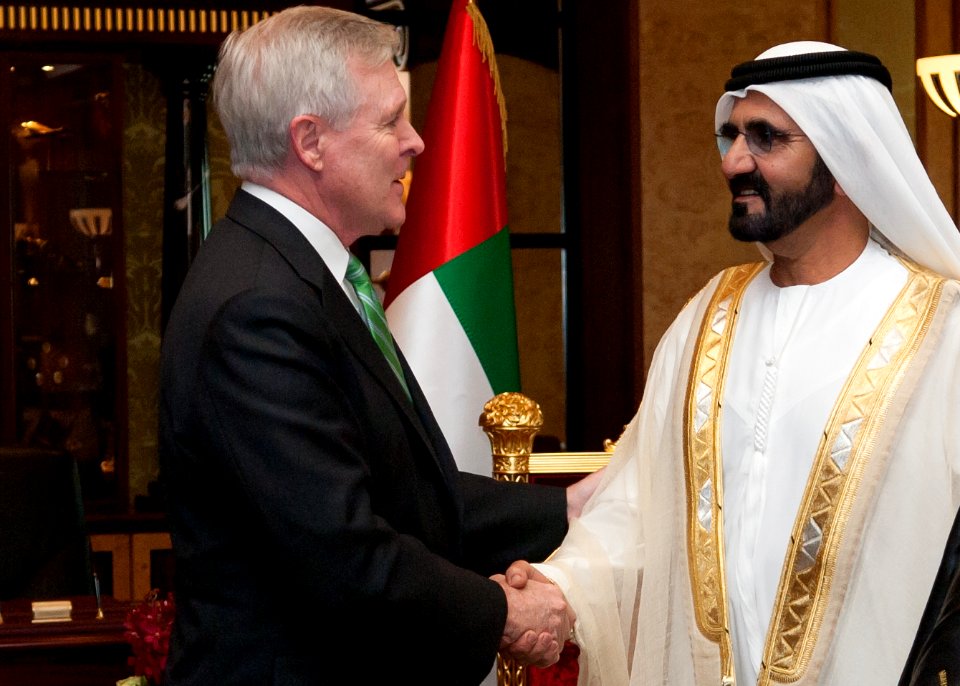 Flickr - Official U.S. Navy Imagery - The Secretary of the Navy meets with the Ruler of Dubai. (2)