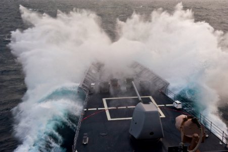 Flickr - Official U.S. Navy Imagery - USS Cape St. George travels through rough seas en route to the Mediterranean Sea.