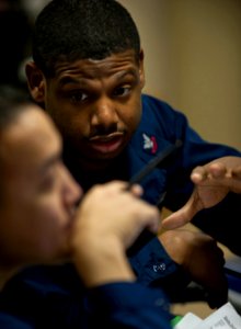 Flickr - Official U.S. Navy Imagery - USS Carl Vinson Sailor talks with supervisor