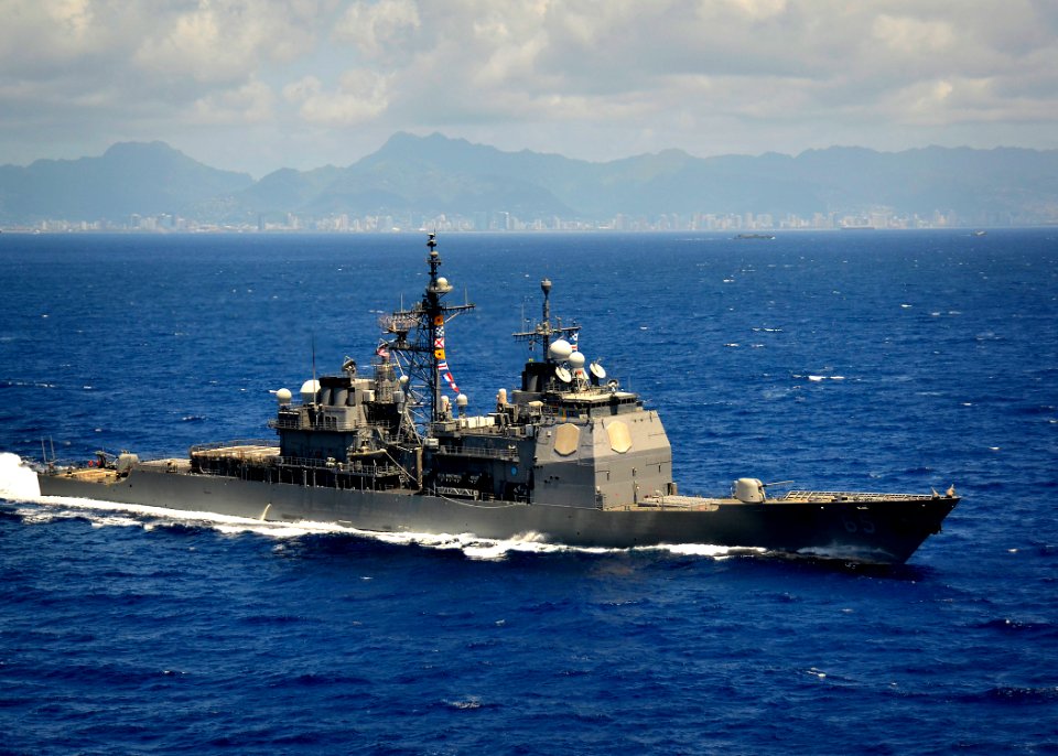 Flickr - Official U.S. Navy Imagery - USS Chosin conducts exercises off the coast of Hawaii. (1)