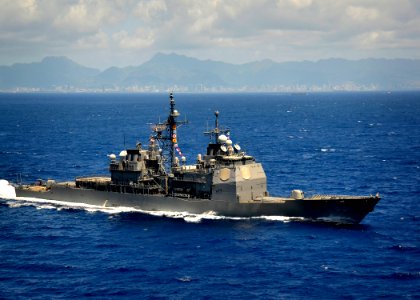 Flickr - Official U.S. Navy Imagery - USS Chosin conducts exercises off the coast of Hawaii. (1)