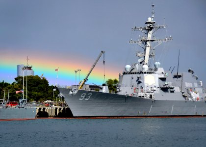 Flickr - Official U.S. Navy Imagery - USS Chung-Hoon is docked at Joint Base Pearl Harbor-Hickam after a rain shower.