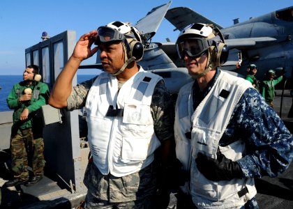 Flickr - Official U.S. Navy Imagery - U.S. Air Force General visits USS Enterprise.