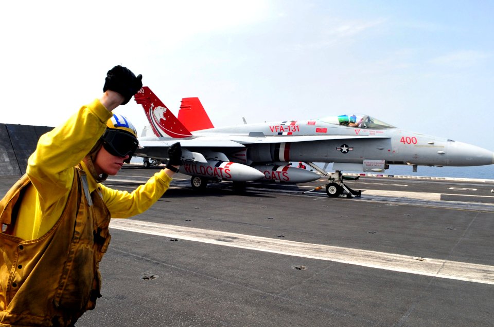Flickr - Official U.S. Navy Imagery - USS Dwight D. Eisenhower conducts flight operations. (3)